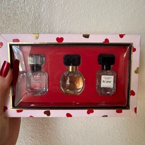 brand new Victoria’s Secret holiday gift set
